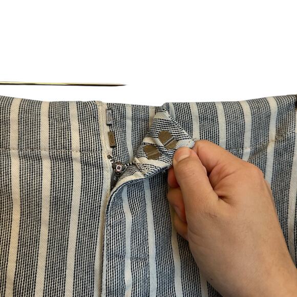 Pilcro Pinstripe Cropped Wide Leg Jeans Railroad Stripe Culotte Utility Pants 18 - Picture 4 of 11